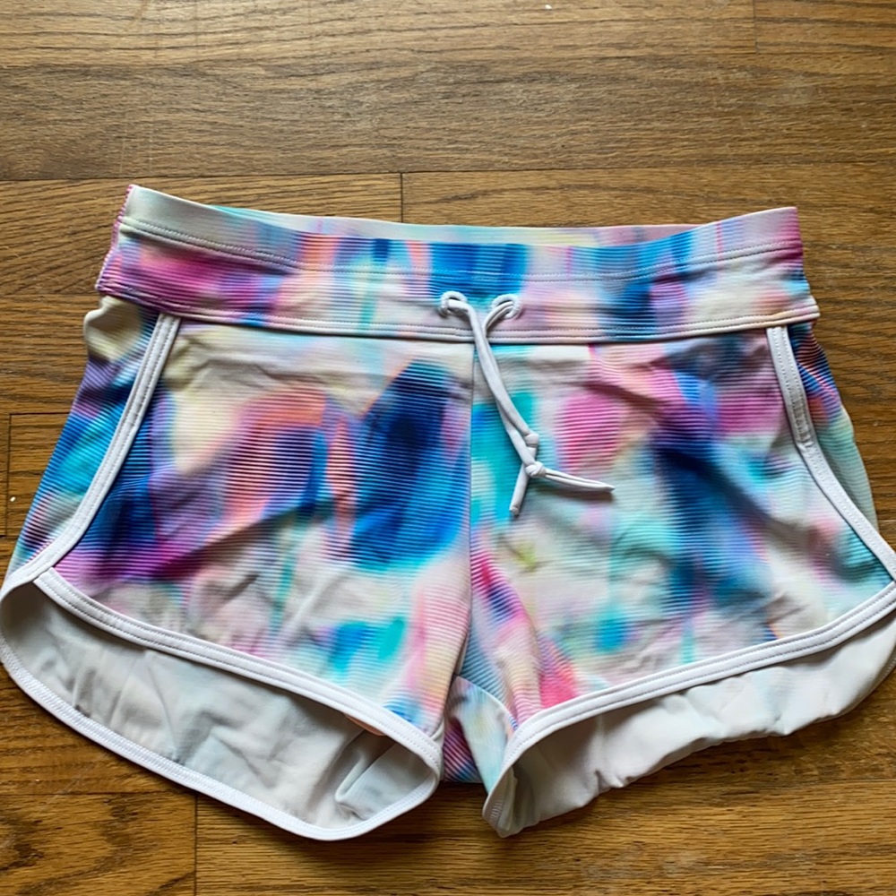 Athleta tie dye shorts